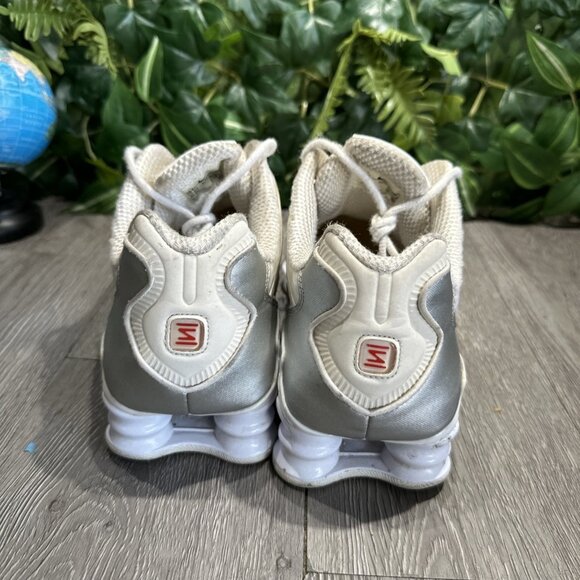 Nike Shox TL Shoes Mens Size 10.5 Running White Metallic Silver AV3595-100 - Picture 5 of 11